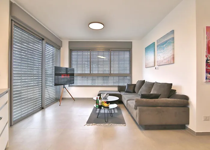 Luxury Apartment On The Beach